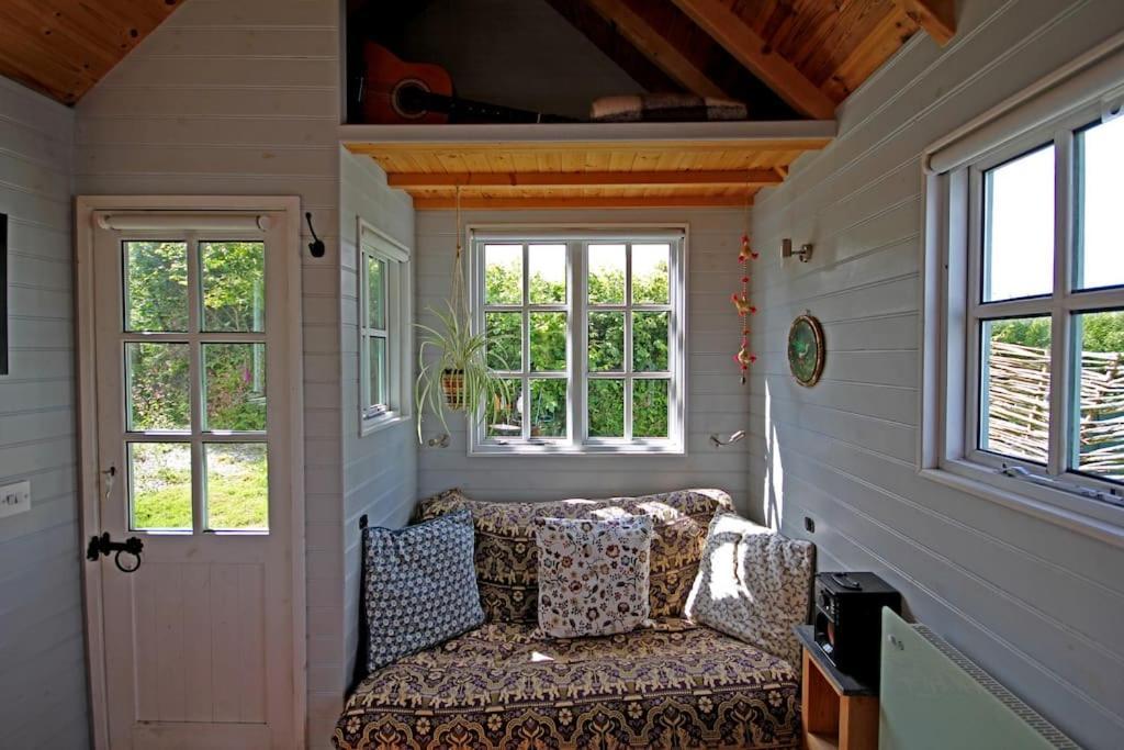 Tiny House On Isolated Farm By The Cornish Coast Bude Exterior foto